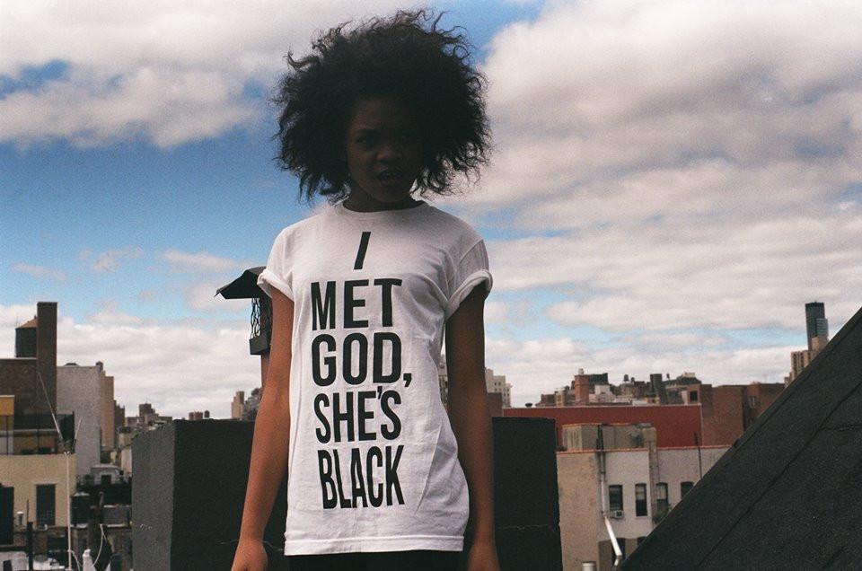 I MET GOD SHE'S BLACK T-shirt